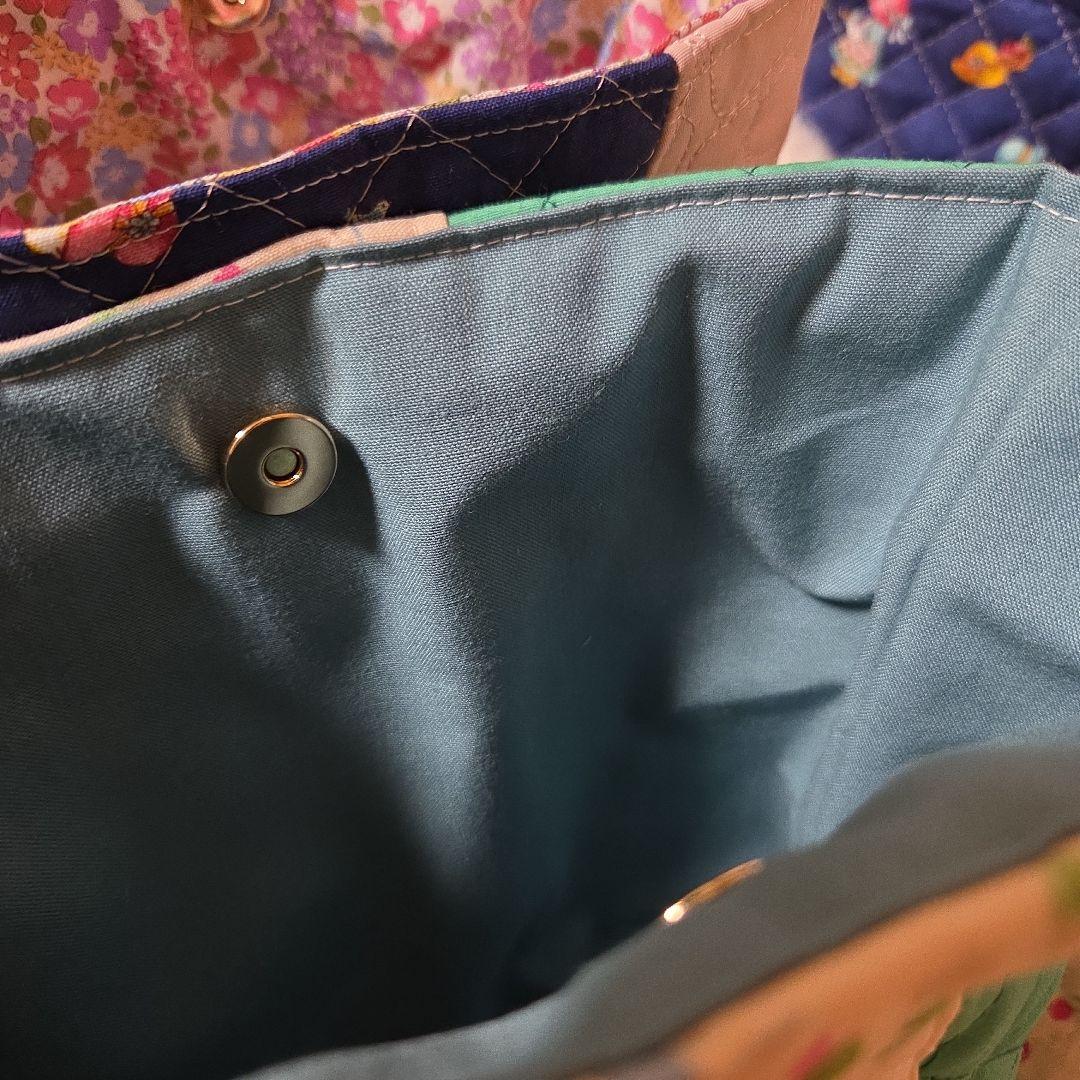 ●いちご●親子もふもふシマエナガ　ハンドメイド　キルト