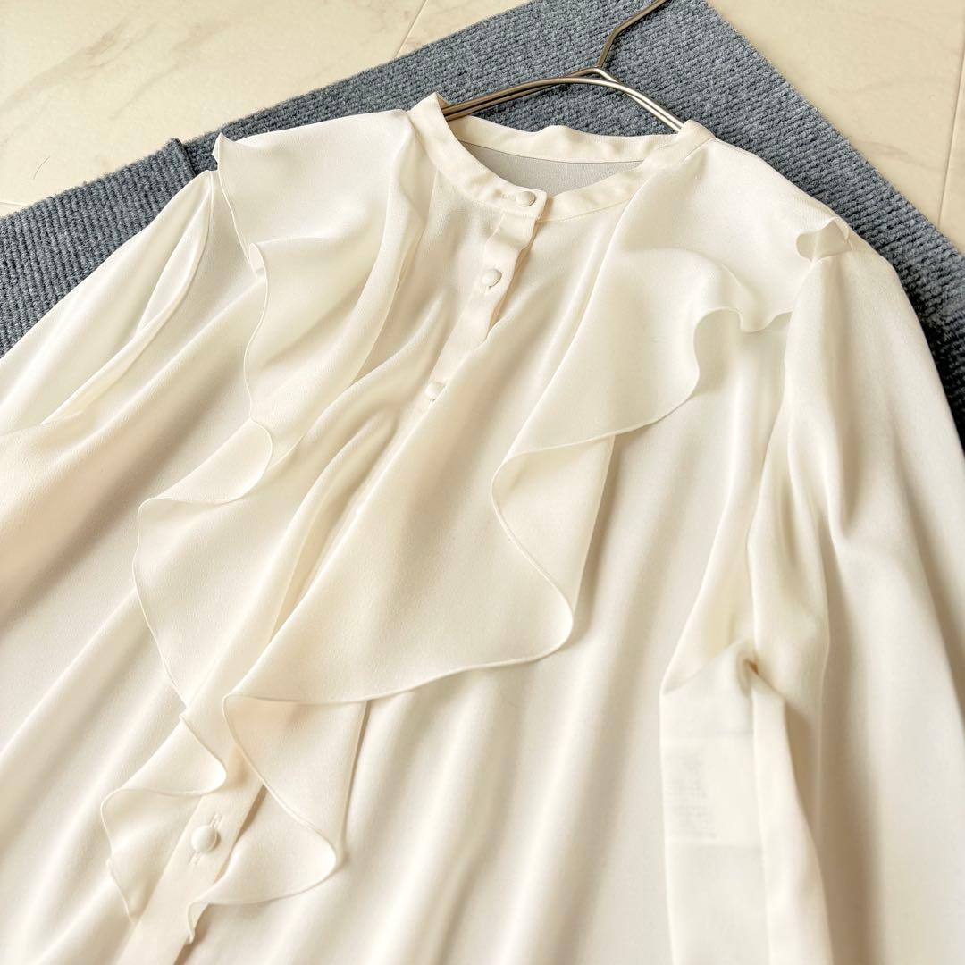 美品✨《アナイ》サテンアムンゼン フリルブラウス 36