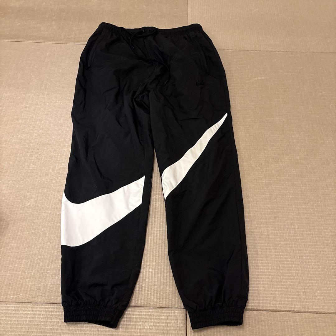 NIKE ナイロンジャケット ブラック/ホワイト