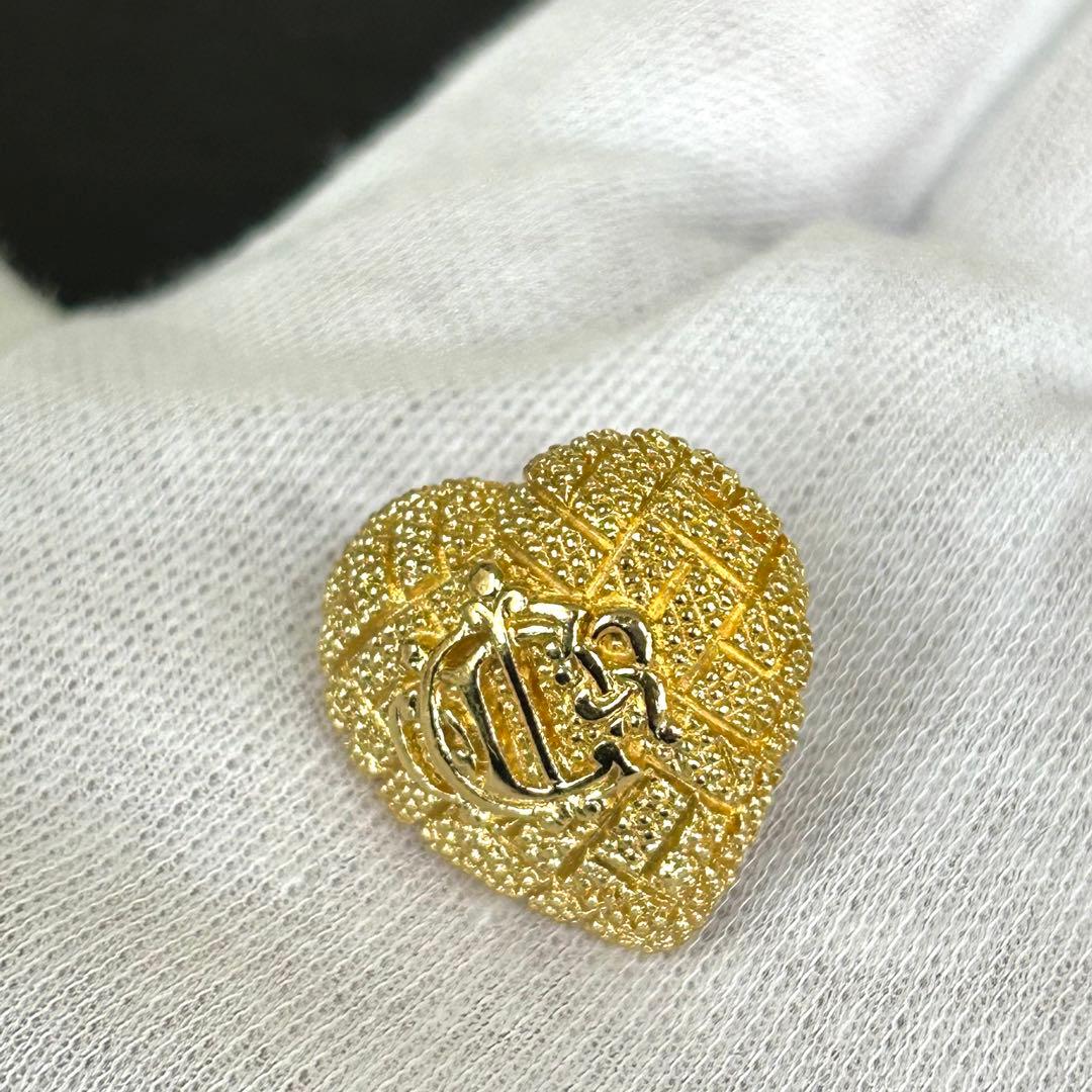 ディオール　ピンバッチ　エンブレム　ハート　ロゴモチーフ　ブローチ　バッチ　箱付