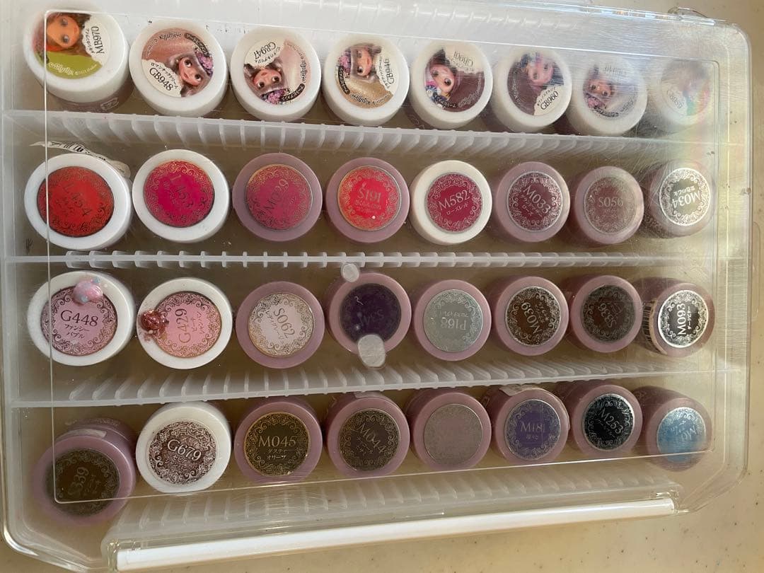 プリジェル　カラーまとめ売り32個 開封済み ミューズ　ジェルネイル