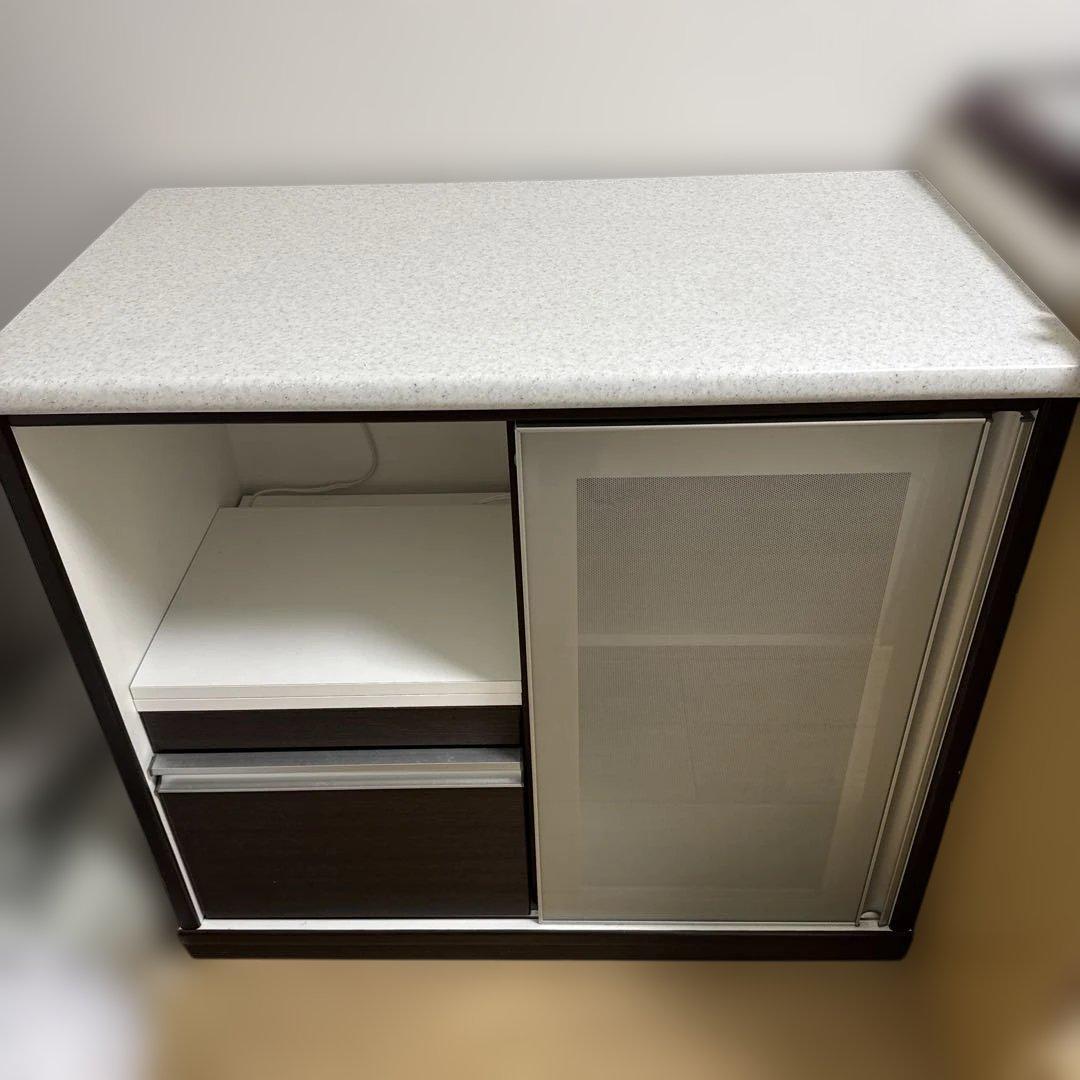 食器棚　カップボード