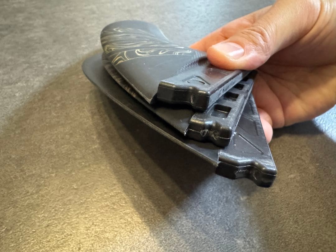 フューチャーフィン ALPHA Vector 3/2 ミディアム　トライフィン