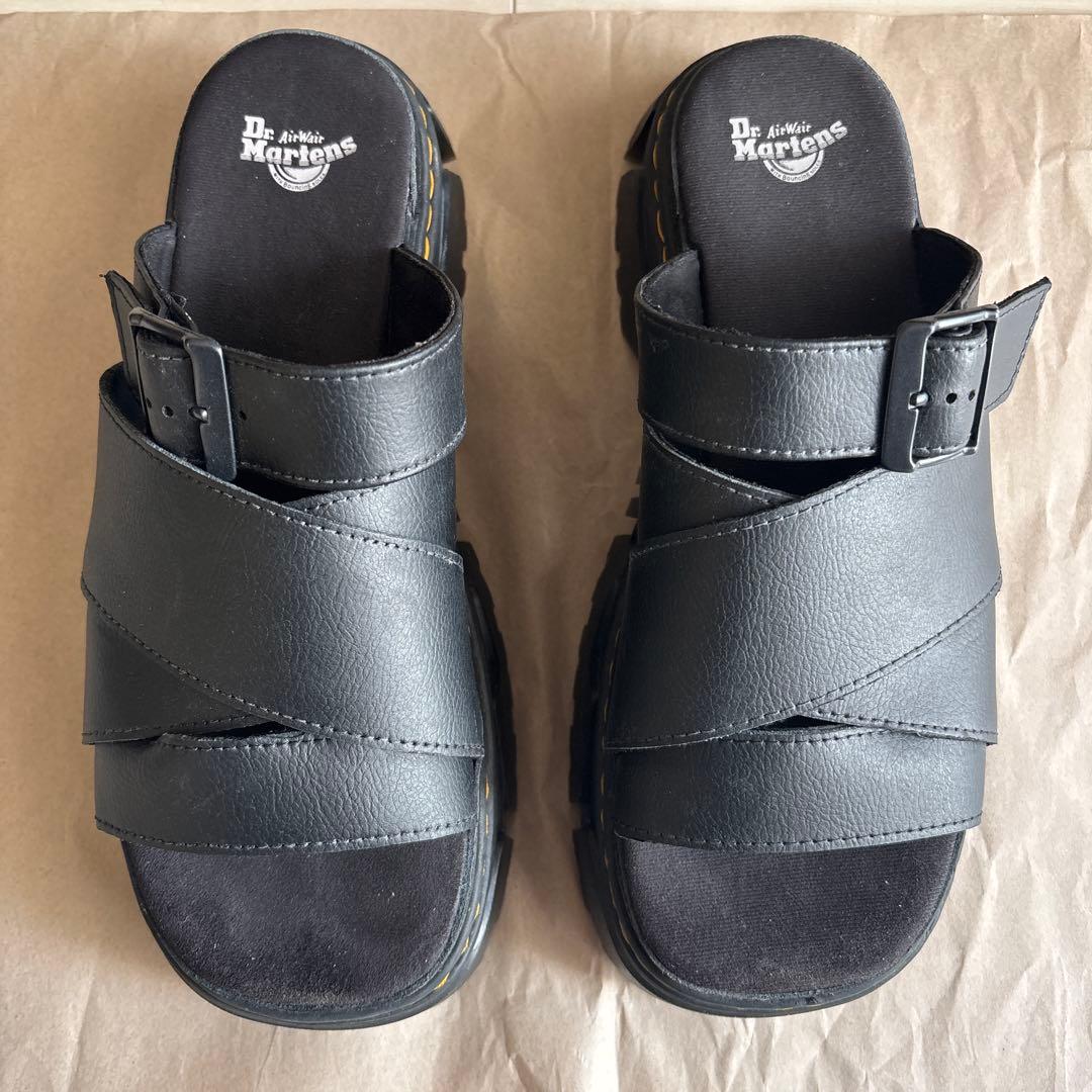 Dr. Martens クロスストラップ サンダル ブラック