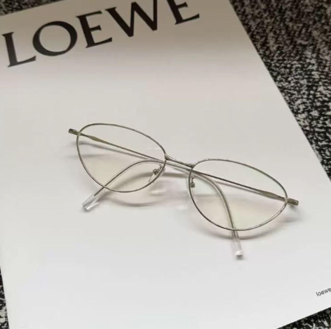 LOEWE シルバー オーバル メガネ ケース付き