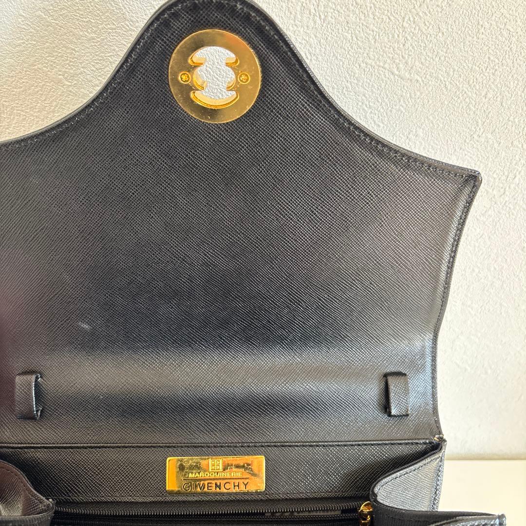 GIVENCHY 黒 レザーハンドバッグ