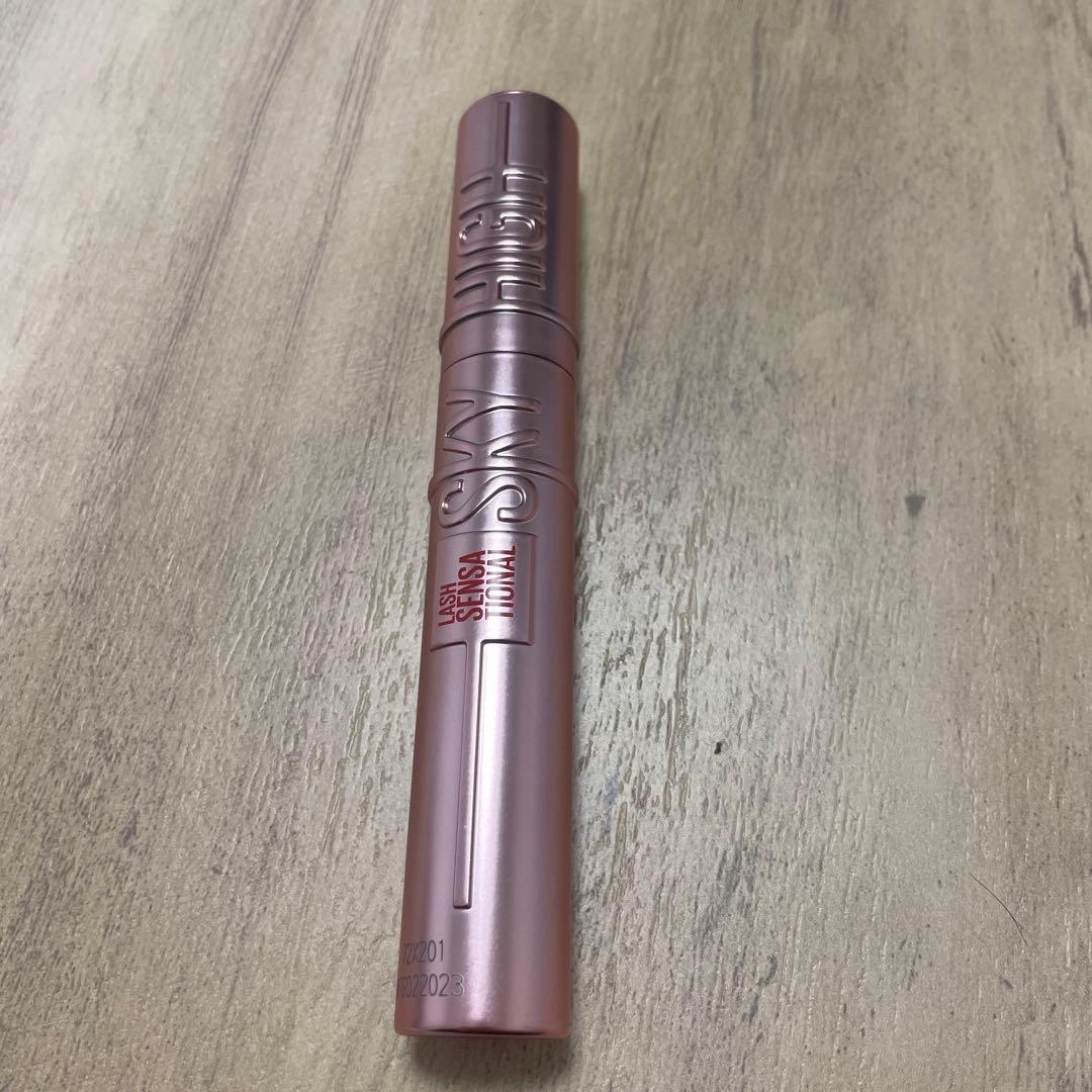 【超美品】メイベリン スカイハイ マスカラ 04 ゆうやけオレンジ