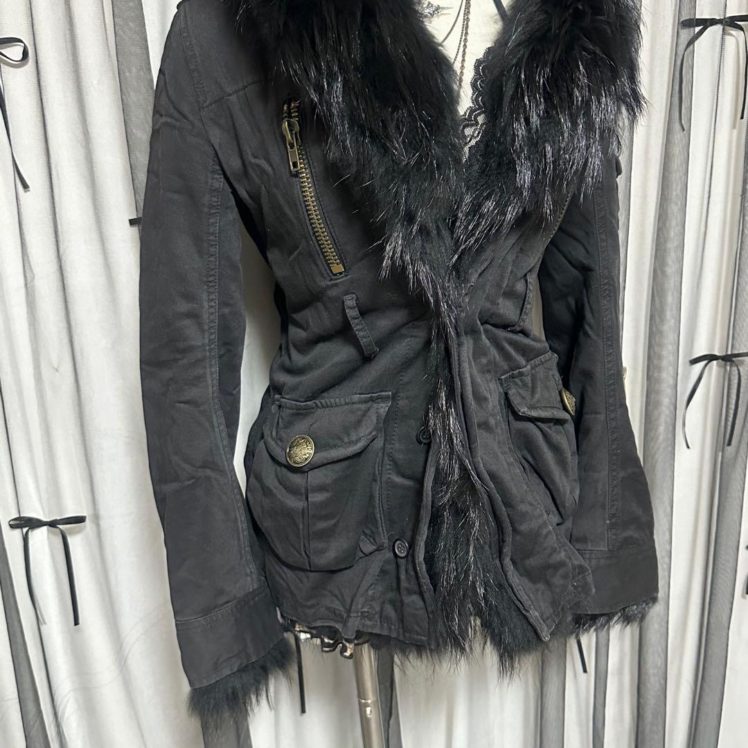 平成ギャル y2k　リアルファー　ミニタリージャケット　ダークコア　グランジ