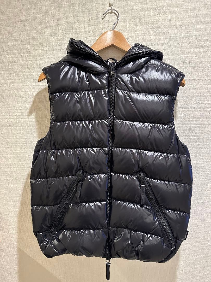 ★新品・未使用★DUVETICA デュベティカ ダウンベスト アリステオ48