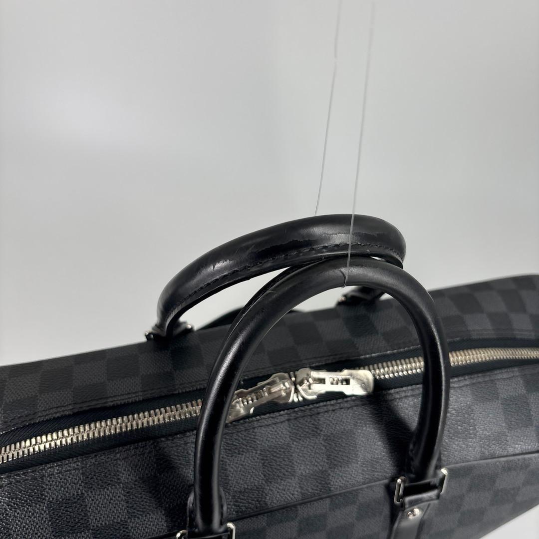 超極美品 ルイヴィトン ダミエグラフィット PDV GM ビジネスバッグ