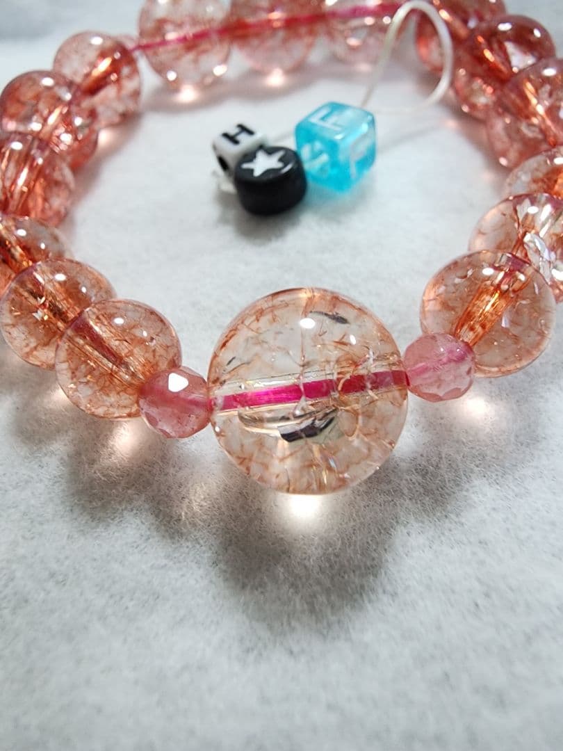 ●特価セール12/25迄・新品・クリアストロベリー クォーツブレス by H☆F