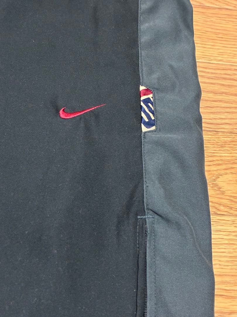 ナイキ LEBRON レブロン　トラックパンツ　ウィンドブレーカー