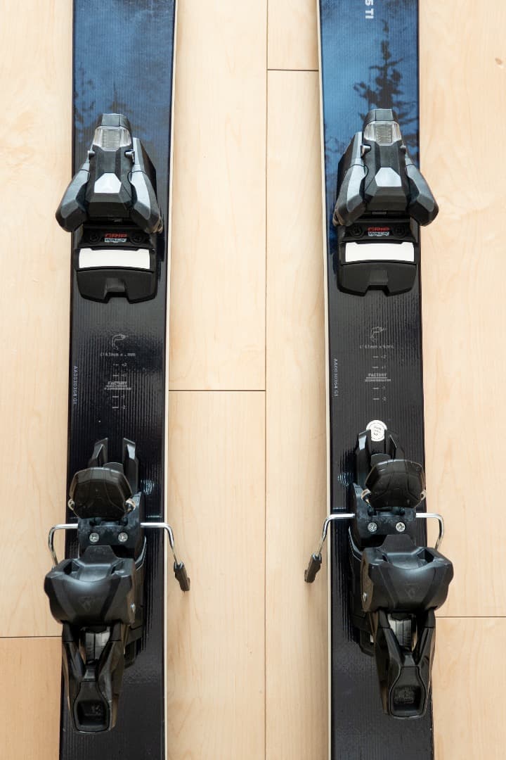 スキー ATOMIC MAVERICK 95TI 180cm