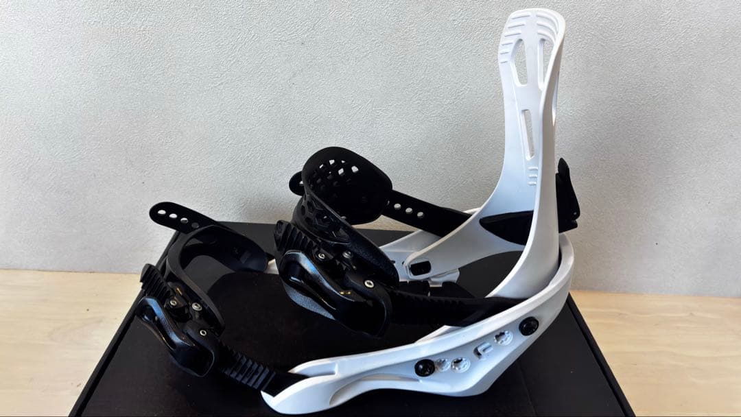 【希少品】FLUX EM Sサイズ　BLACK &WHITE