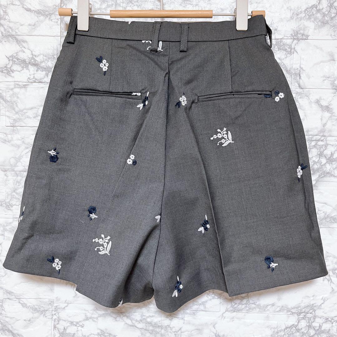 B. GARDEN SHORT PANTS ビビィ ガーデン