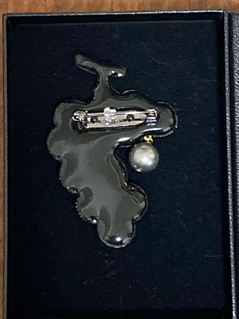 小林モー子　maison des perles 黒ブドウ　ブローチ