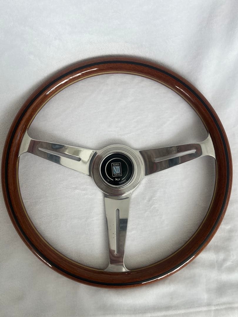 ナルディ クラシックウッドステアリング