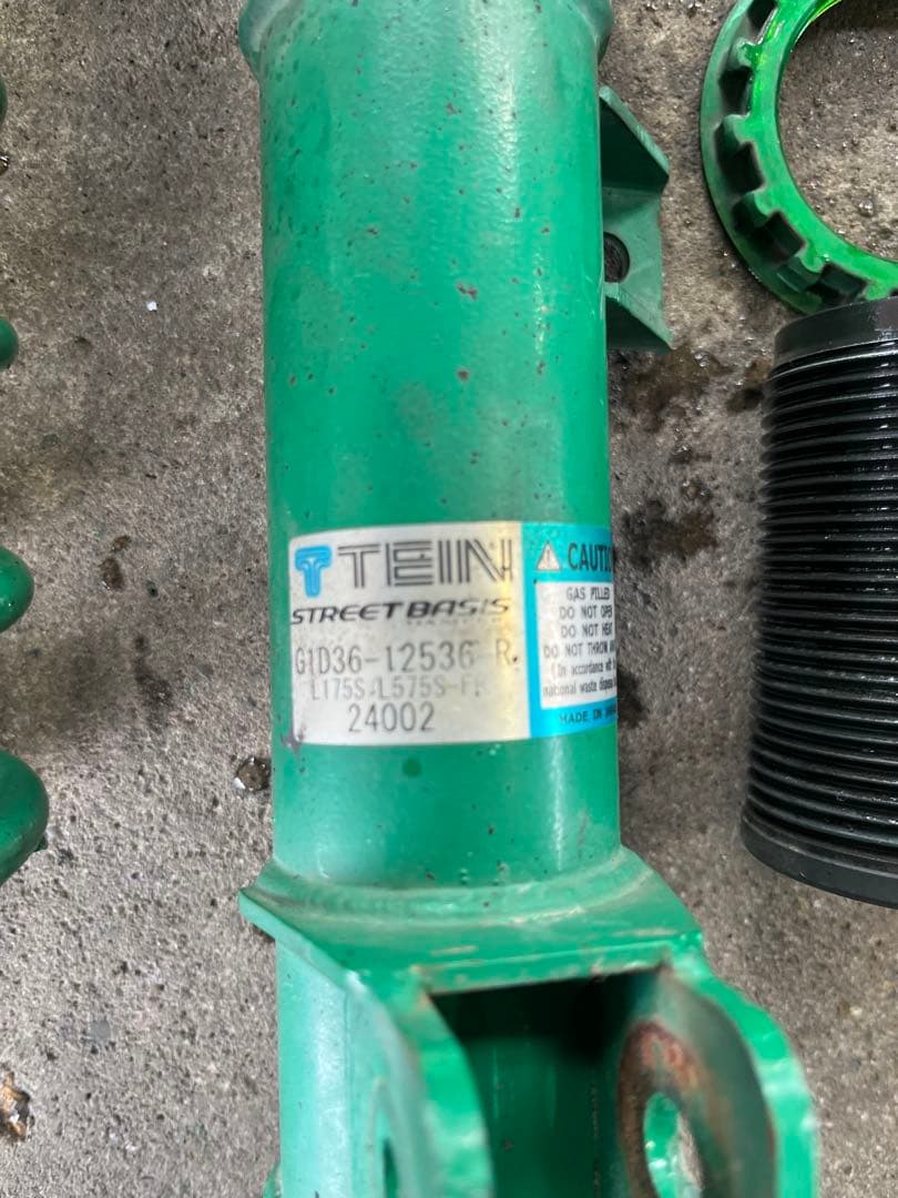 テイン車高調　ダイハツ　ムーブ　コンテ　タント