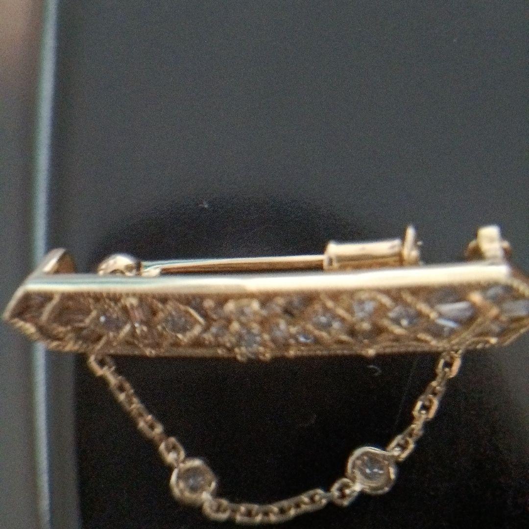 K18 18金　ブローチ ダイヤモンド0.31付き　3.4㌘