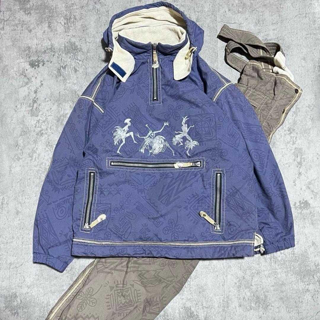 個性的　スキーウェア　上下　セットアップ　スノーウェア　総柄