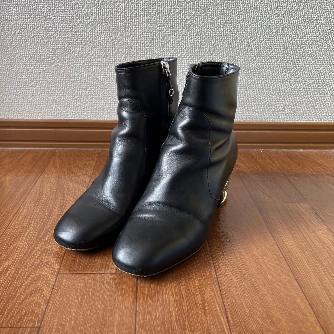 e*u様 LOUIS VUITTON ショートブーツ　ルイヴィトン　黒レザーアン