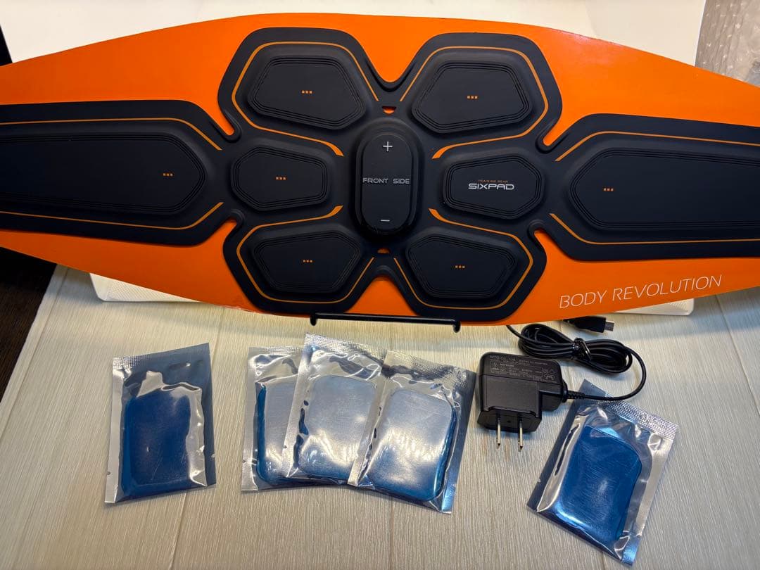 新品パッド付　シックスパッド　アブズベルト　S/M/L