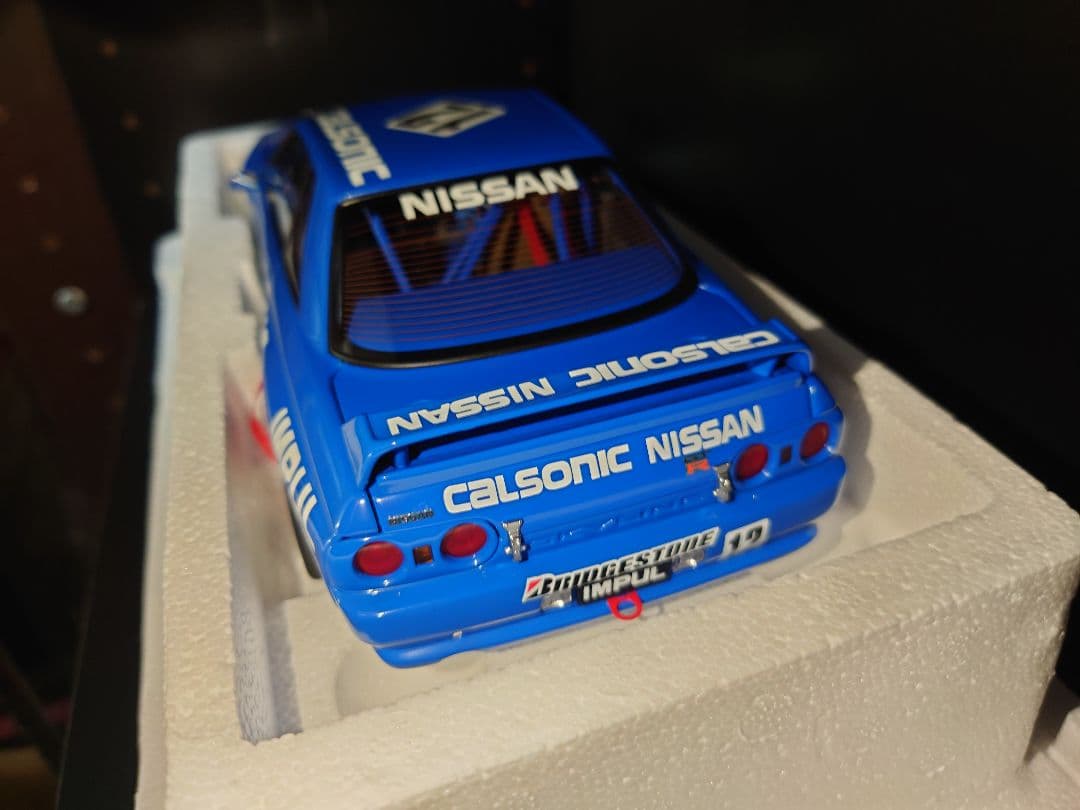 1000台限定 autoart 1/18 日産 SKYLINE GT-R r32