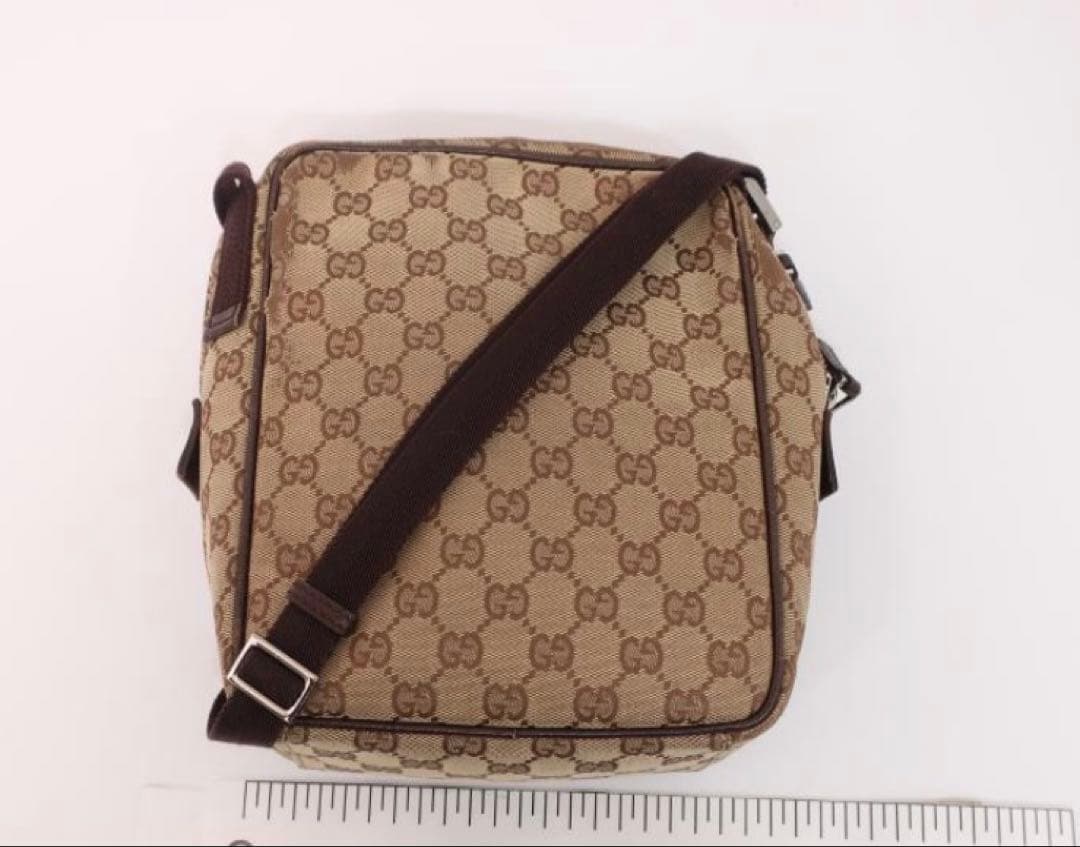 GUCCI ショルダーバッグ クロスボディ GGキャンバス GG柄