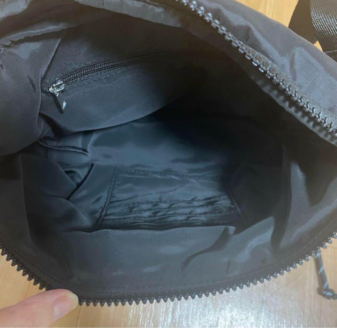 A.P.C BANANE TREK ボディバッグ　本日のみ