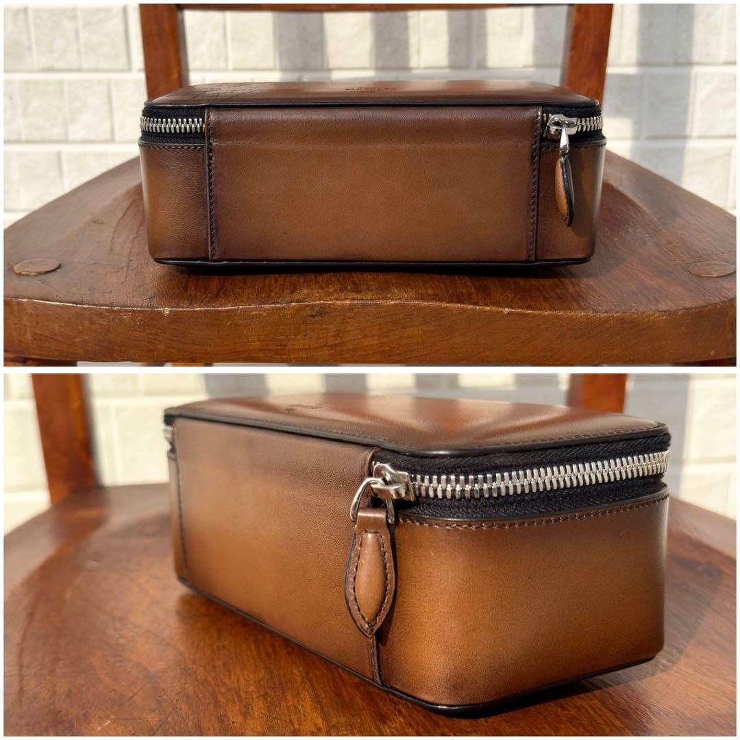 新品同様 定価29万 ベルルッティ カリグラフィースクリットレザーウォッチケース