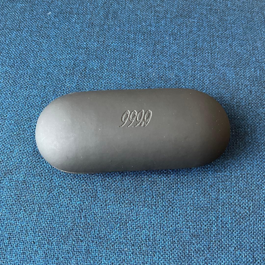 フォーナインズ E-10 グリーン系 ケース、クロス付き