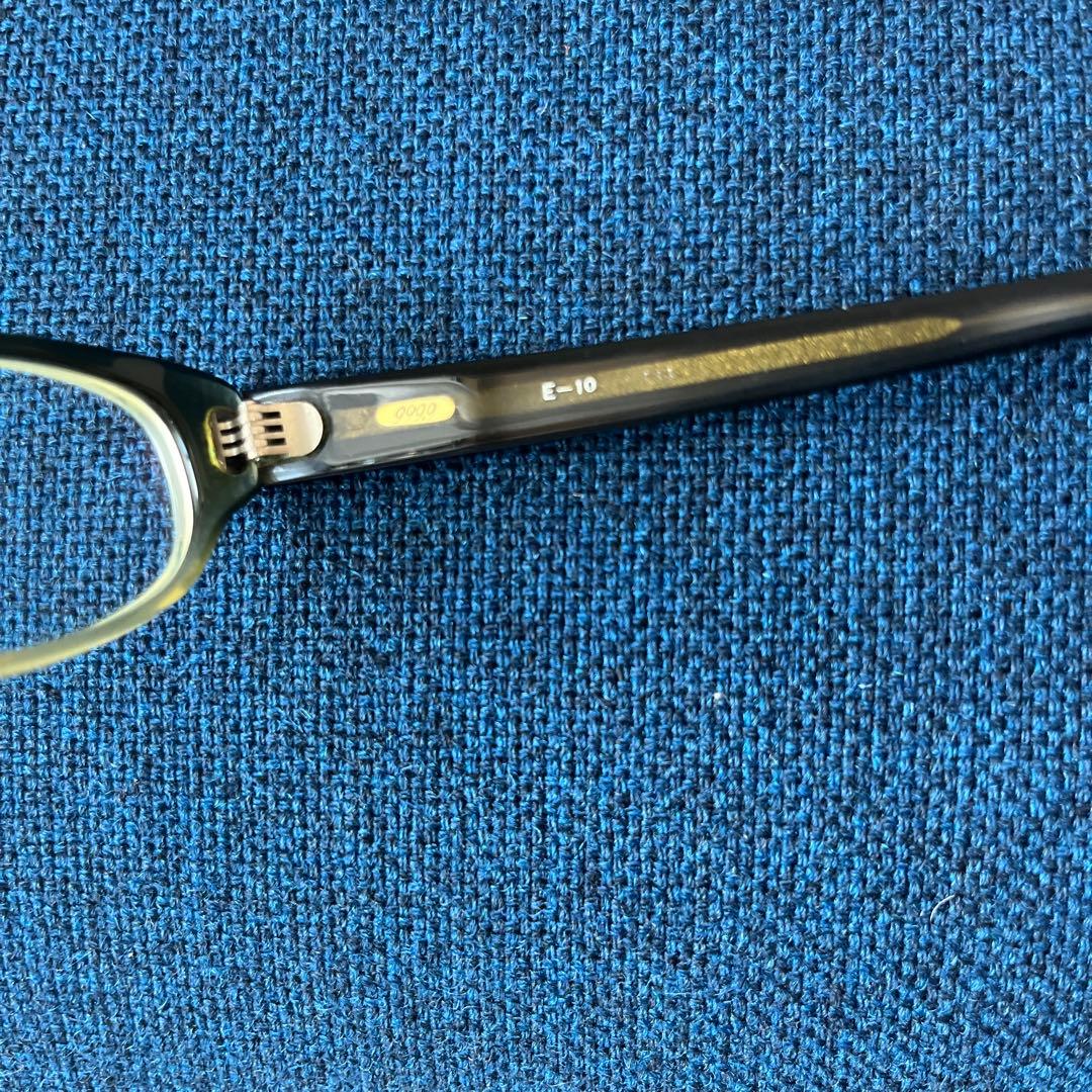 フォーナインズ E-10 グリーン系 ケース、クロス付き