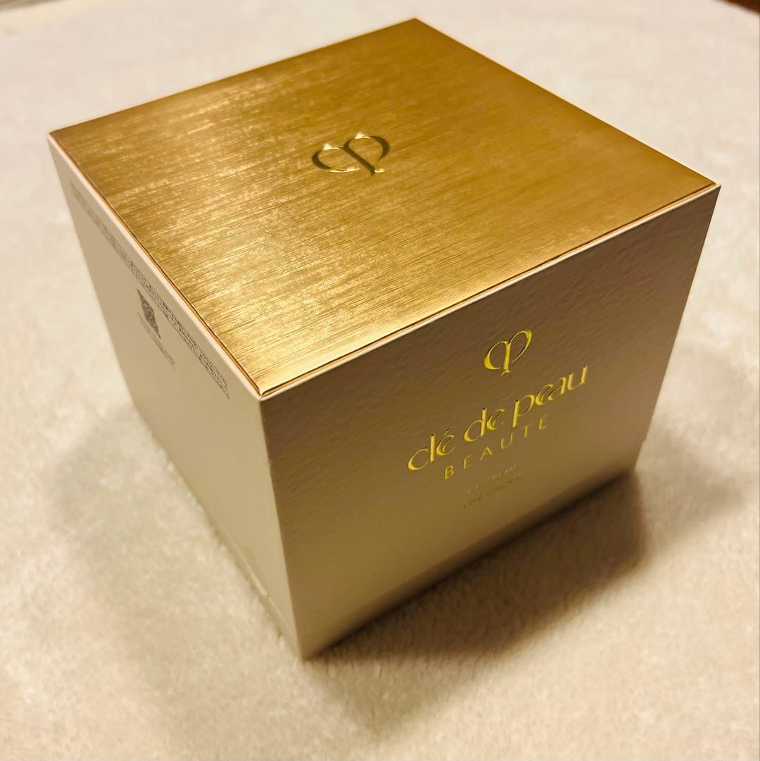 SHISEIDO クレドポーボーテ ラクレーム　箱 台座 スパチュラ 一式付き