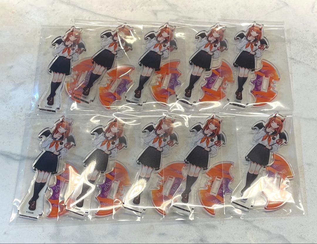 カラフルピーチ　えと　セブンイレブン　アクリルスタンド