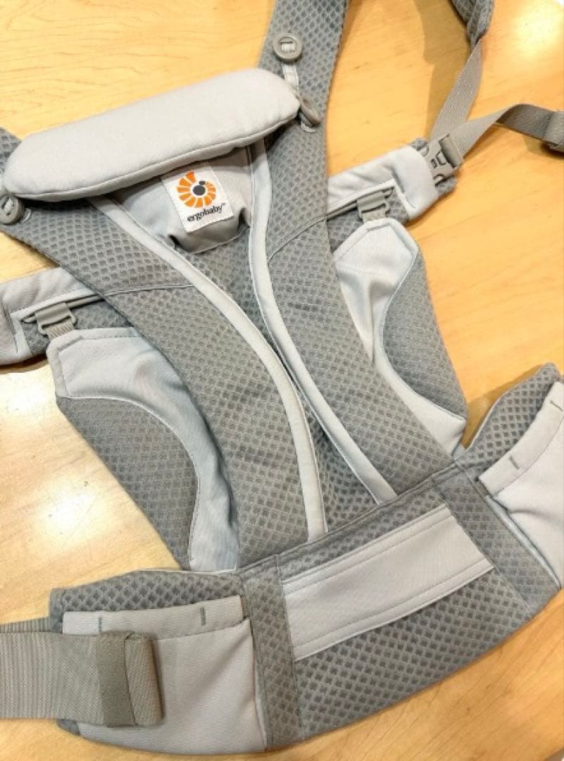 エルゴベビー OMNI 360 抱っこひも グレー　美品　オムニ　ブリーズ