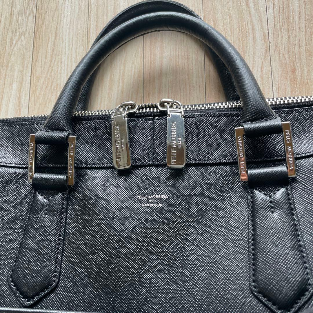 美品ペッレモルビダ ブリーフケース キャピターノ ブラック 専用ショルダー付き