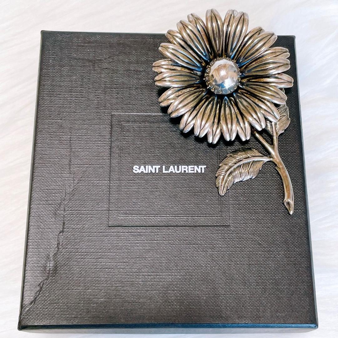 イヴ・サンローラン　フラワーブローチ　Yves Saint Laurent