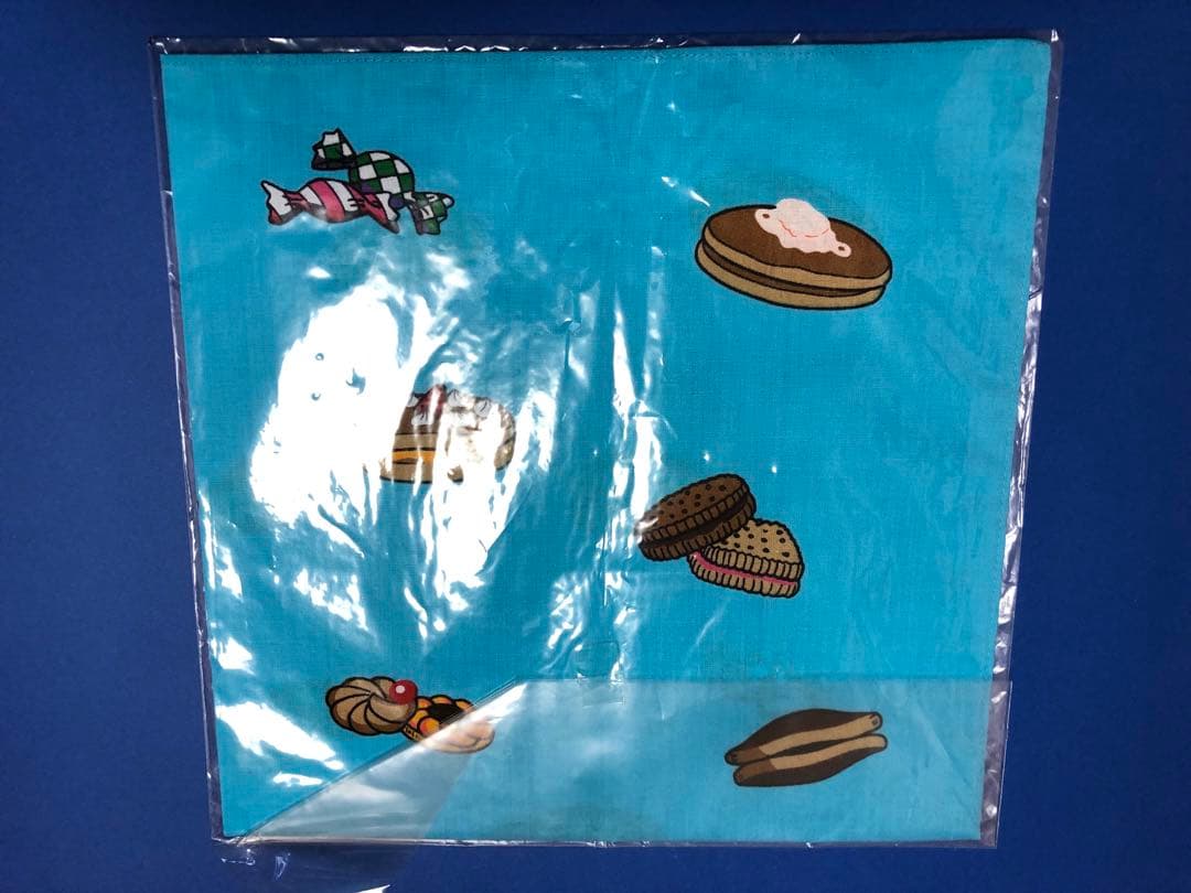 ザ・ドラえもんズ「おかしなお菓子なオカシナナ？」ハンカチーフ