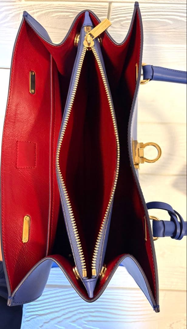 Salvatore Ferragamo ガンチーニ ジュリエット ハンドバッグ