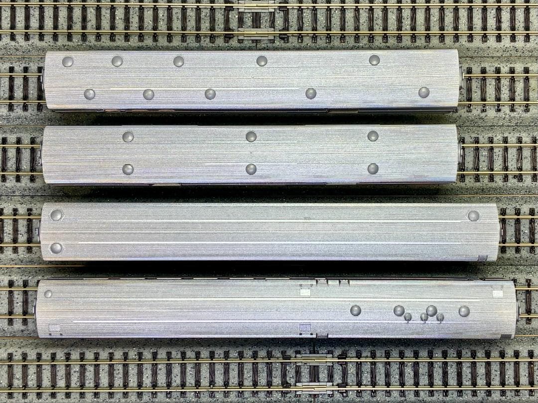 秘・埋蔵品 ”コルゲート客車8両“＆牽引機”PA-1/PB-1“、フル編成モデル