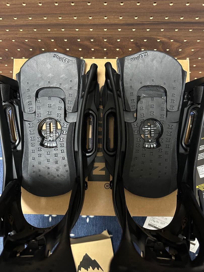 バートンStep onビンディング EST Ｓサイズ26.0まで