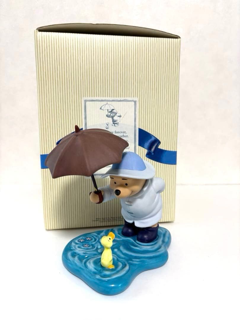 くまのプーさん　陶器フィギュア　傘　ディズニー　レア　プー　置物