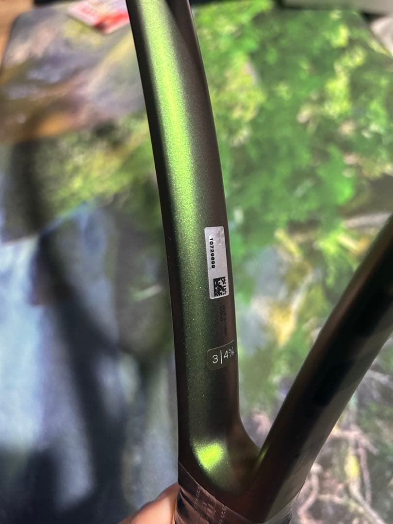 Wilson Blade V8 100 グリップ3