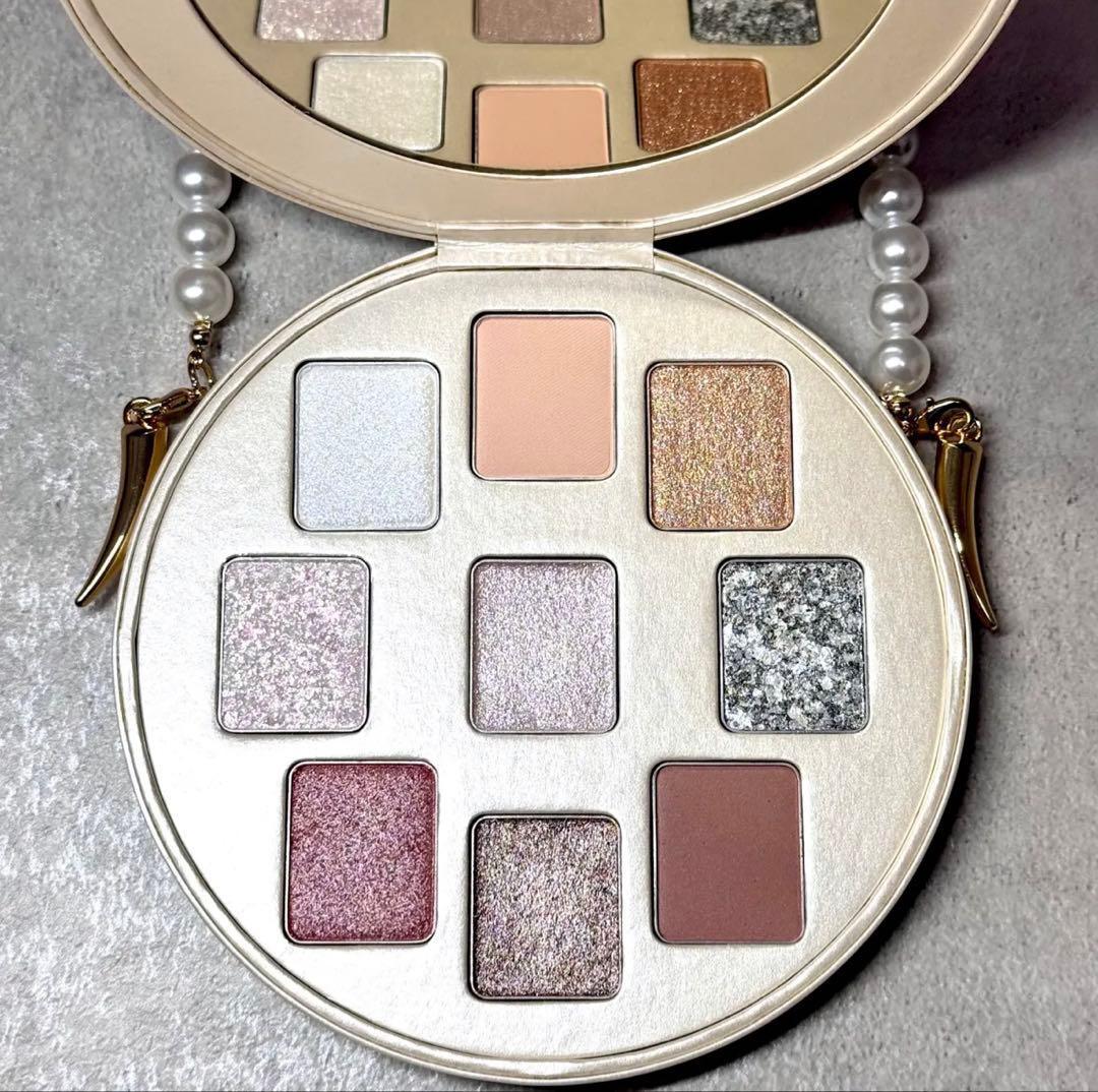 シュウウエムラ×TASAKI パール レベルクラッチ アイシャドーパレット
