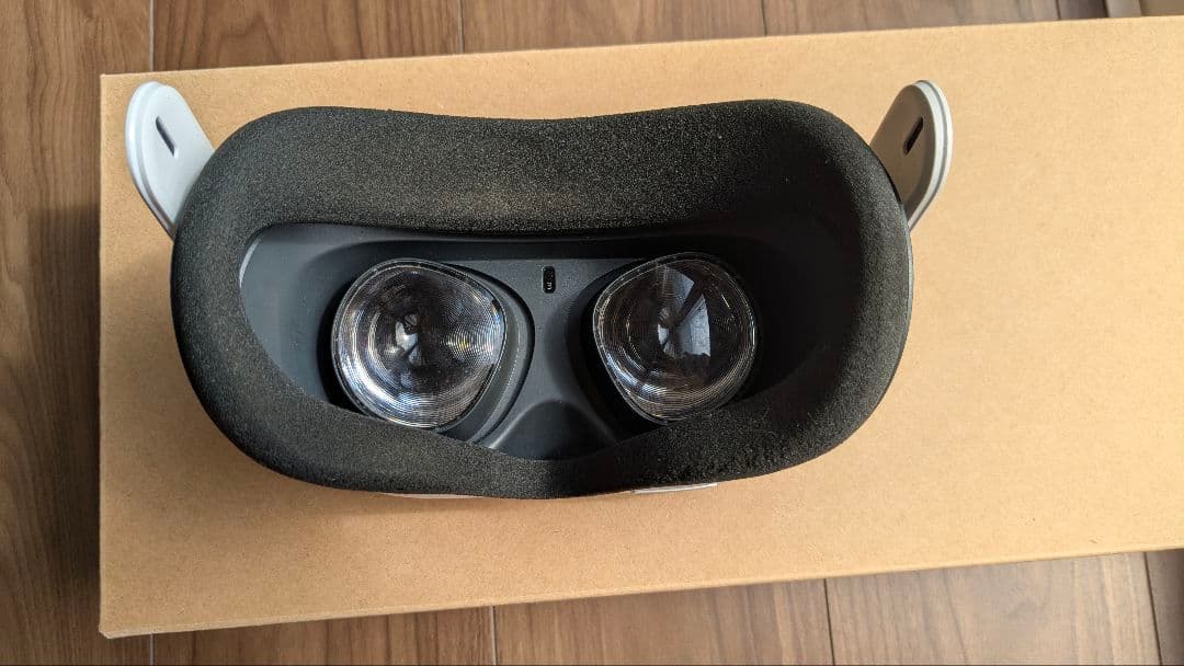  quest 2[128GB]（コントローラー、ストラップ付）