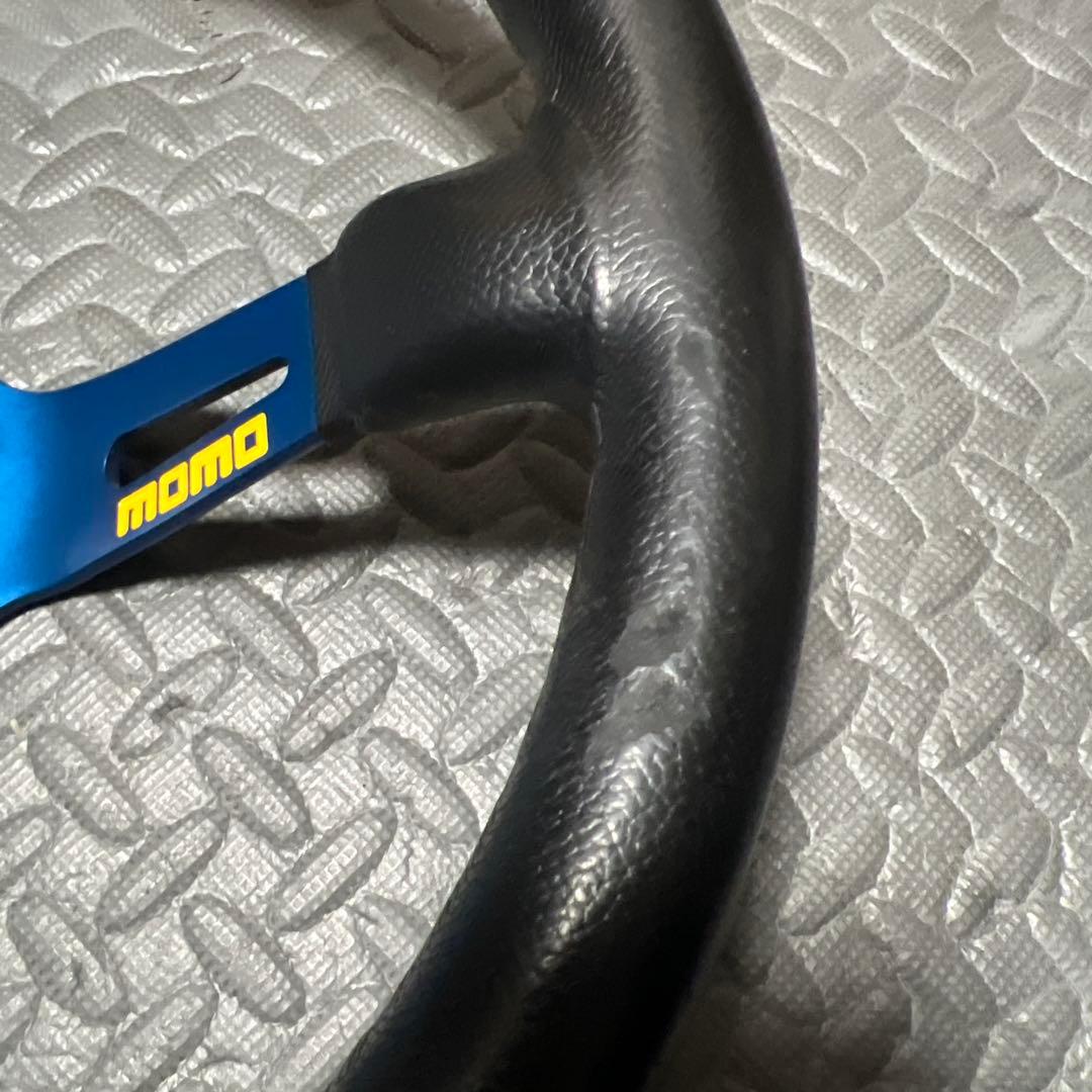 momo ステアリング 35パイ