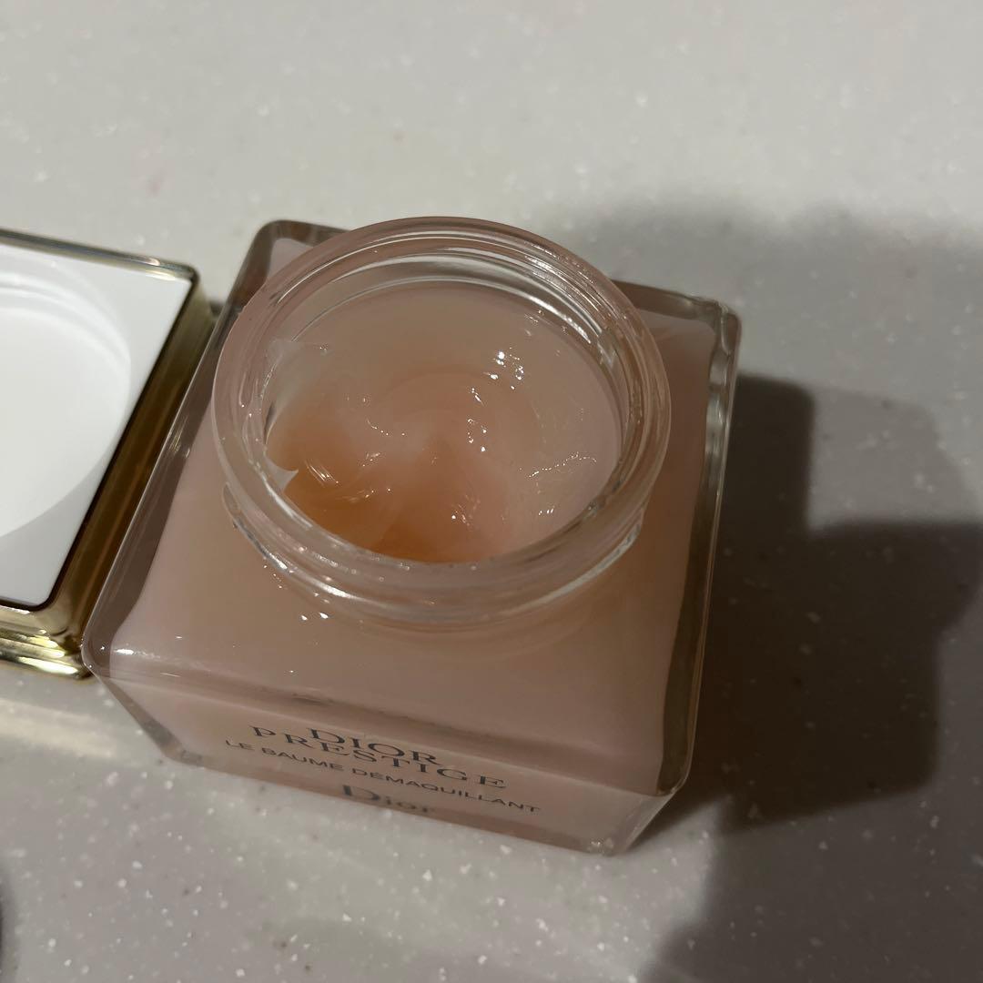 DIOR プレステージ ル バームデマキヤント