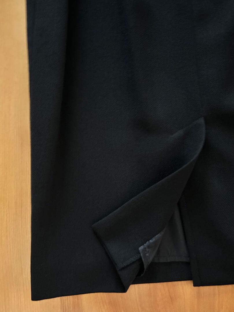 MaxMara 22万 高級美ライン スーツ 黒 ブラック 未使用品