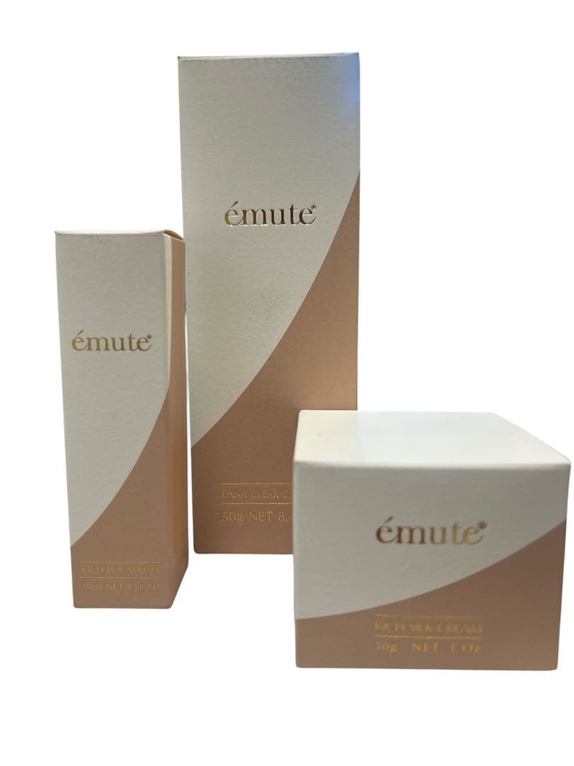 émute リッチクリーム・クリアクレンジング・リペアセラムセット
