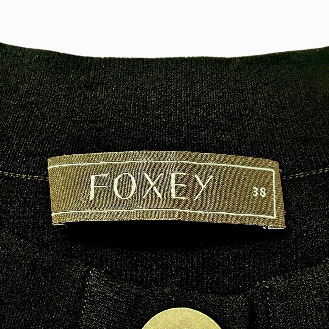 未使用級✨FOXEY 黒 パフ袖 ニットカーディガン 金ボタン 38 七分袖